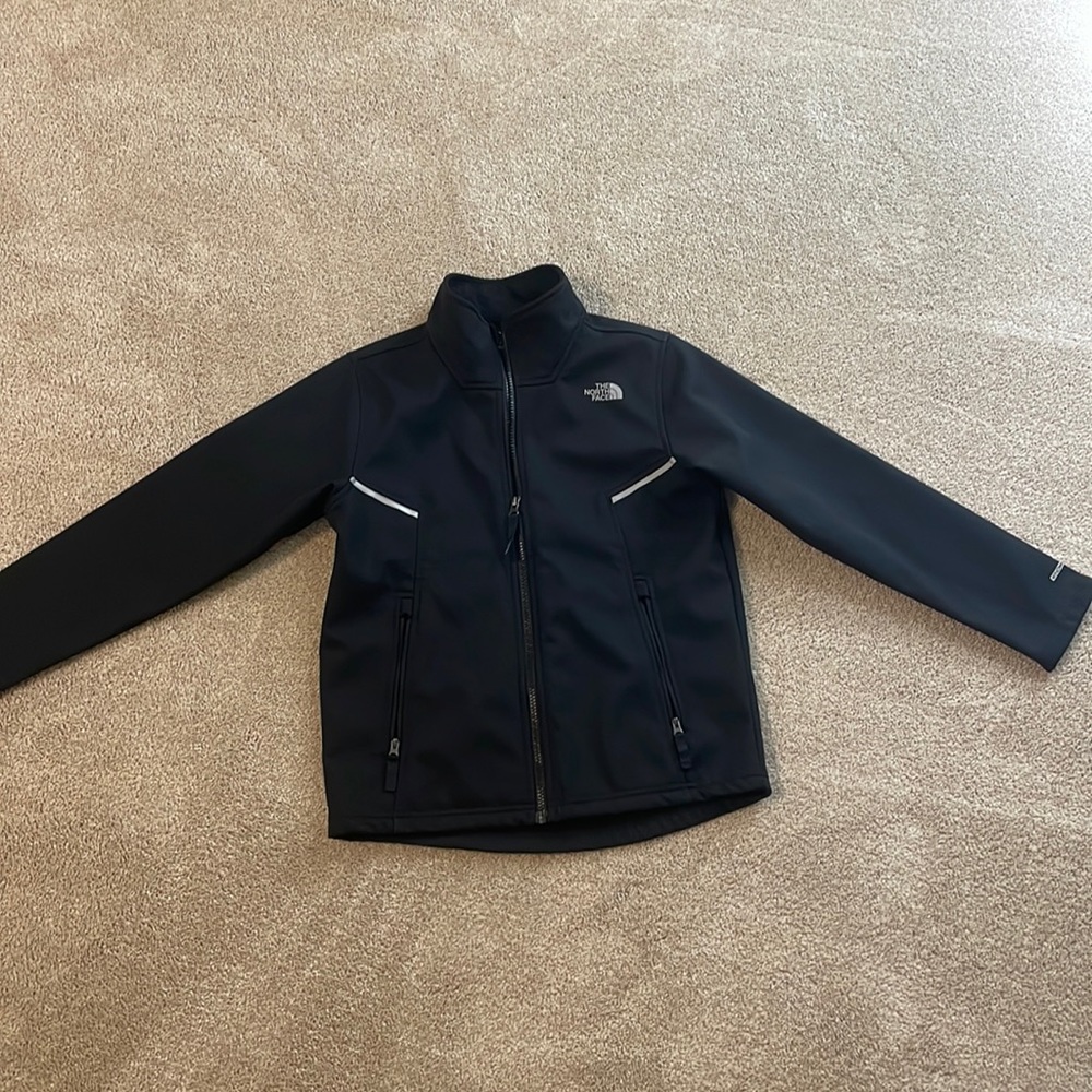 Boy’s North Face black jacket size Medium 10/12